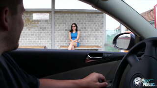 Prljavi stari po usamljen dušo na autobuskoj stanici, što sam joj pokazao kako je kul javne kurac u prirodi